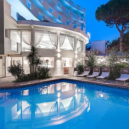 Hotel Schiller Cervia Extérieur photo