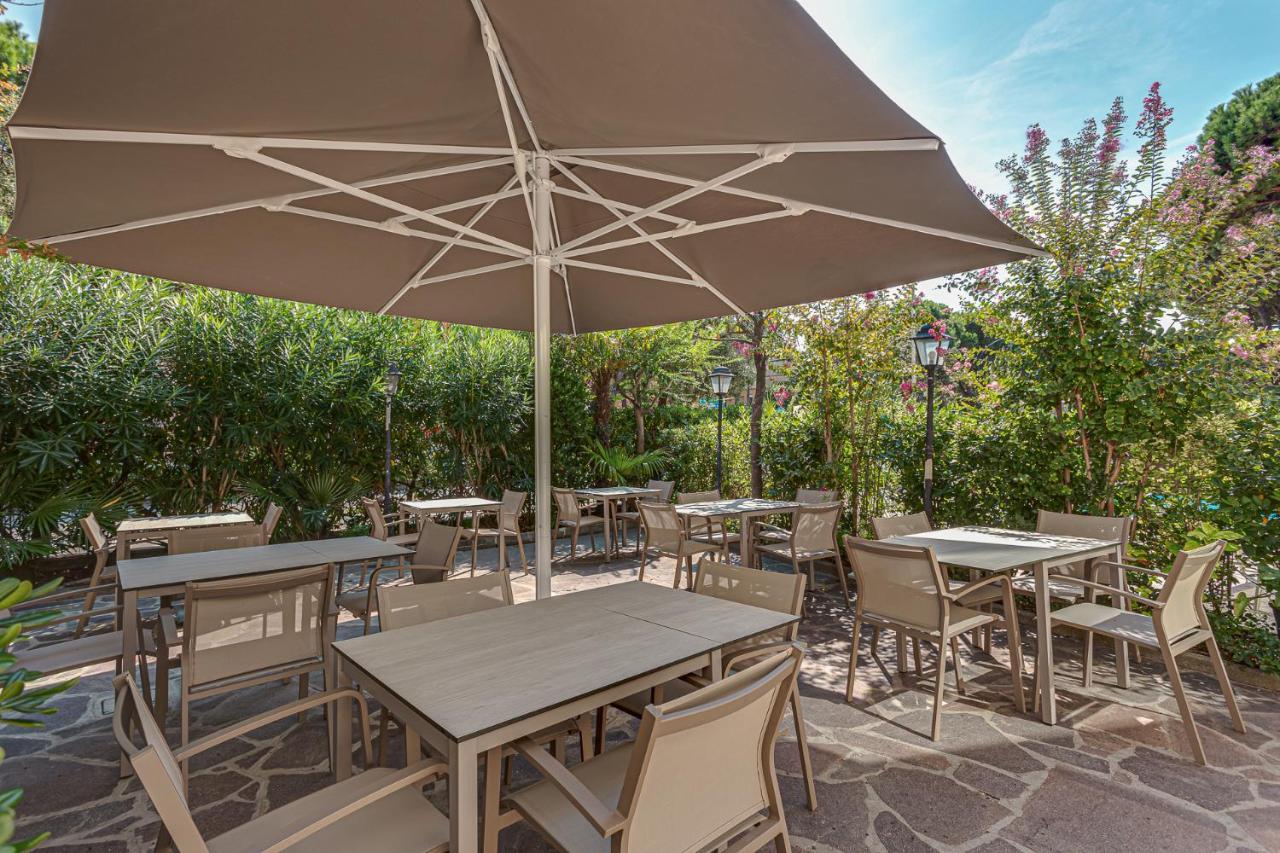 Hotel Schiller Cervia Extérieur photo