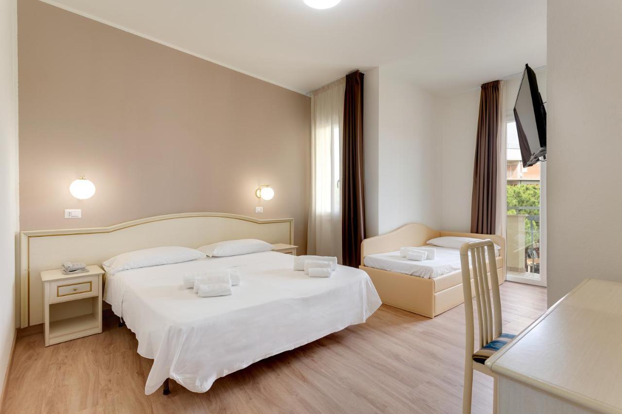 Hotel Schiller Cervia Extérieur photo