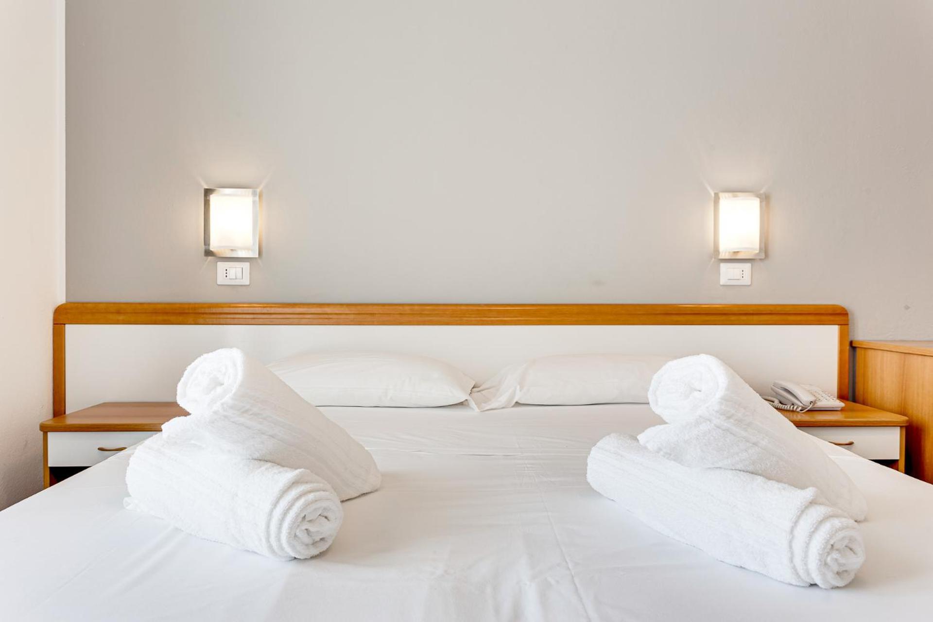 Hotel Schiller Cervia Extérieur photo