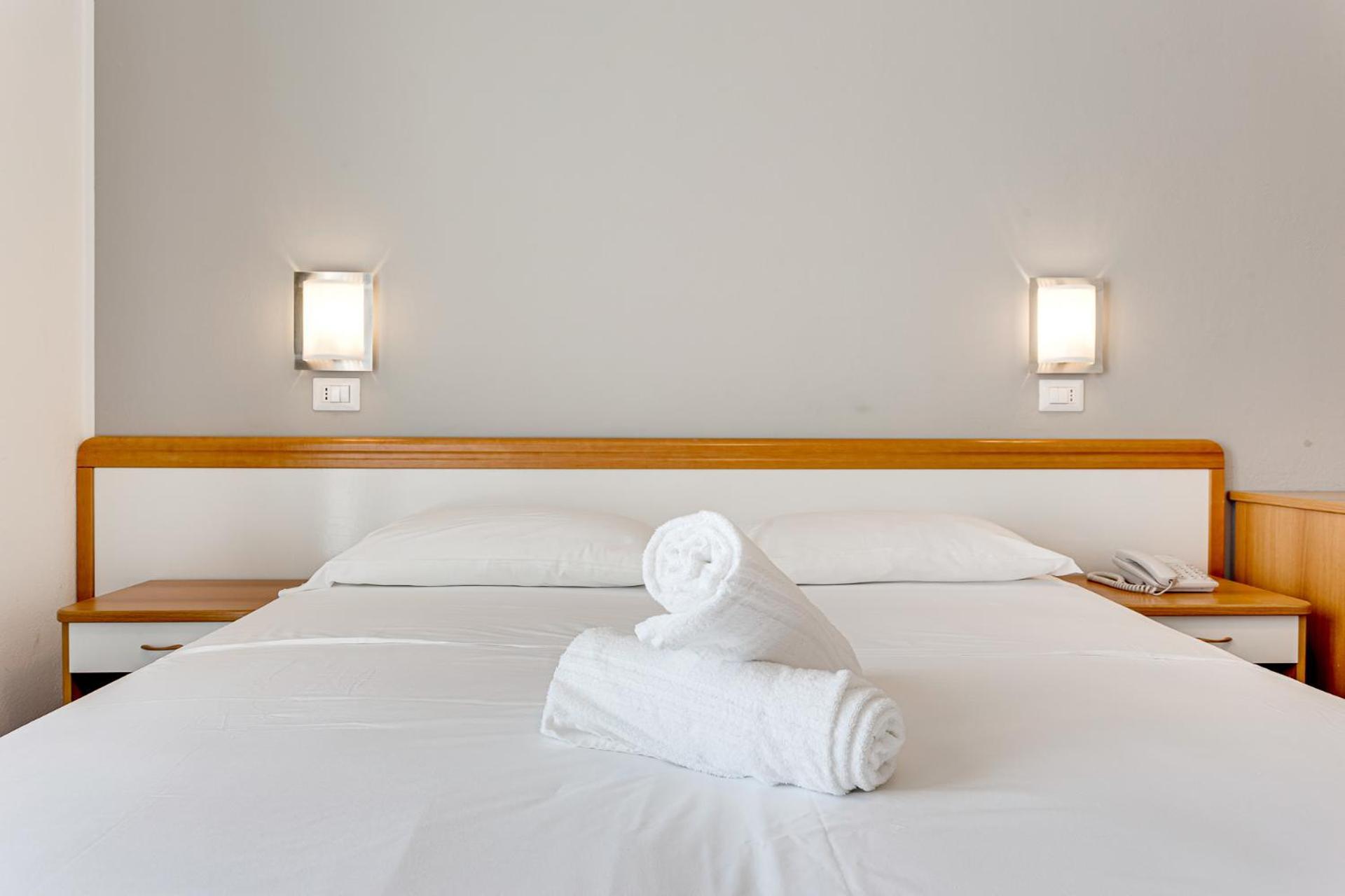 Hotel Schiller Cervia Extérieur photo