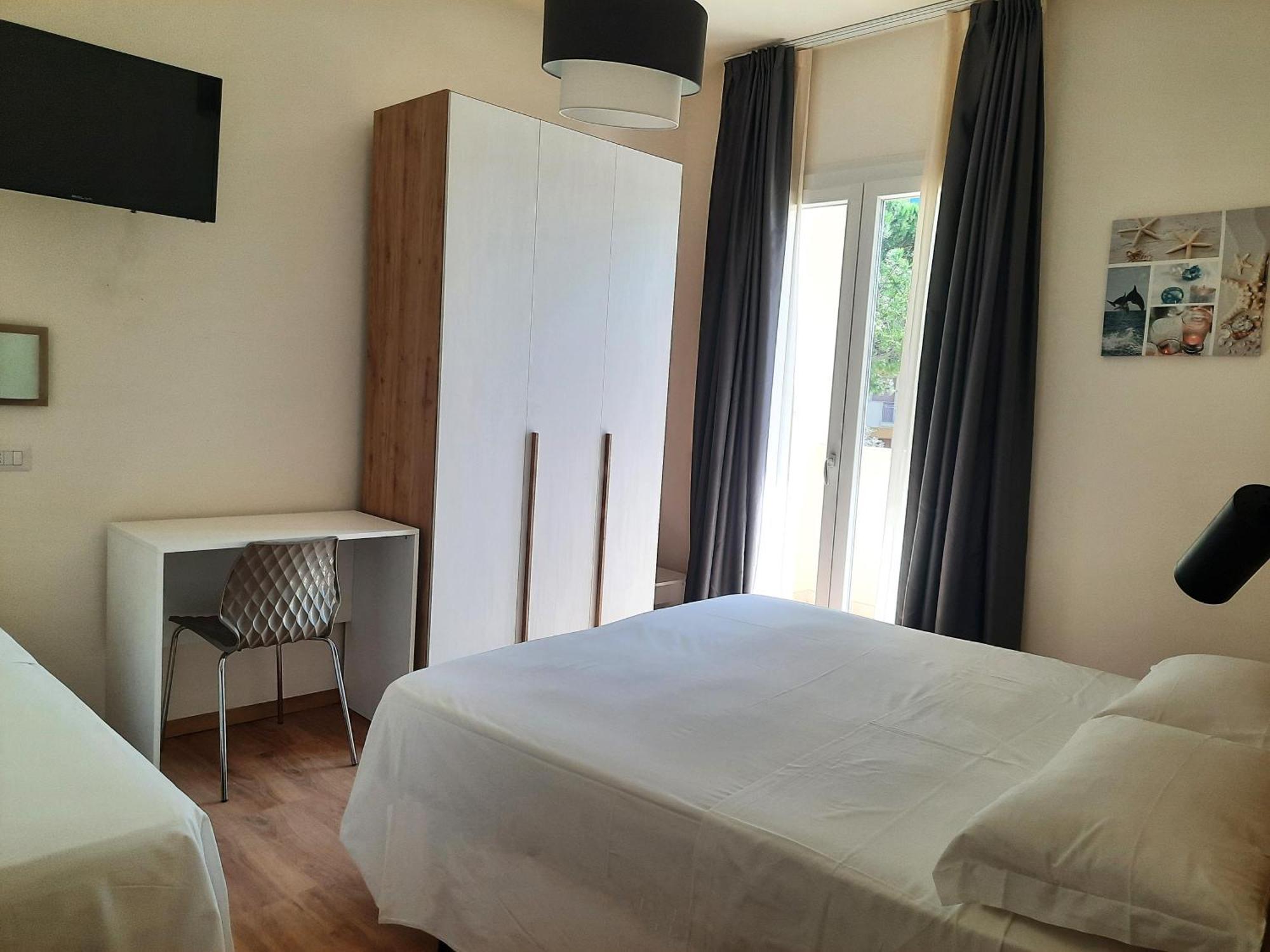 Hotel Schiller Cervia Extérieur photo
