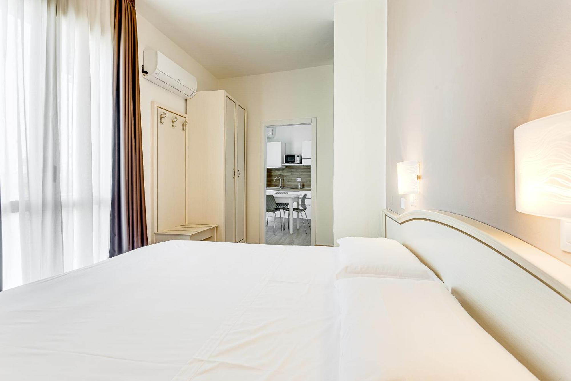 Hotel Schiller Cervia Extérieur photo